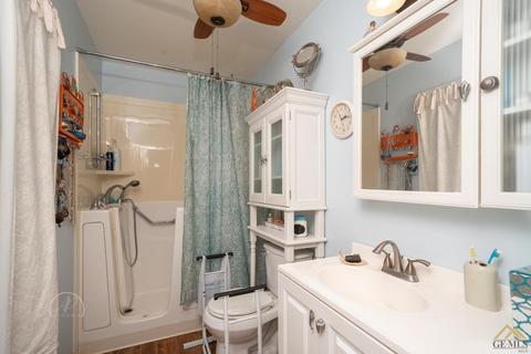 319 Fillmore St, Taft, CA 93268 photo 13