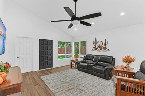 6004 Highlander St, Bakersfield, CA 93306 photo 7