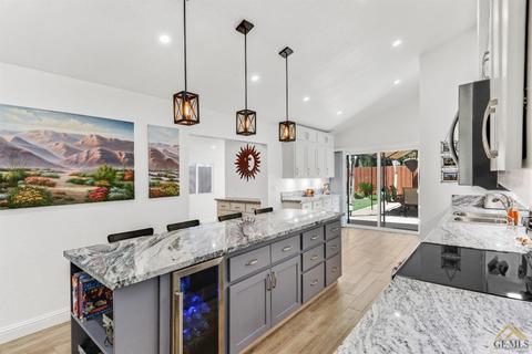 6004 Highlander St, Bakersfield, CA 93306 photo 3