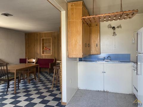 541 Rancho Rd, Pinon Hills, CA 92372 photo 3