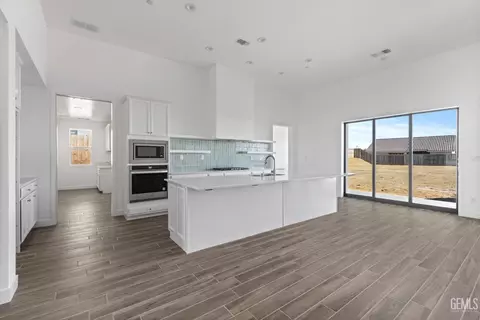 12125 Pendulum Dr, Bakersfield, CA 93306 photo 8