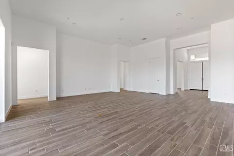 12125 Pendulum Dr, Bakersfield, CA 93306 photo 5