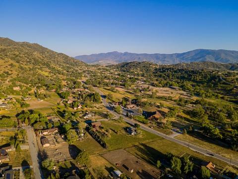 24341 Palomino Way, Tehachapi, CA 93561 photo 2