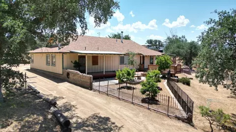 11701 Jay Dr, Caliente, CA 93518 photo 1