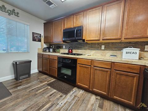 6317 Declaration Way, Bakersfield, CA 93313 photo 6