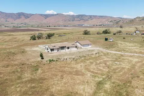 25711 Rocky Meadow Ln, Tehachapi, CA 93561 photo 5