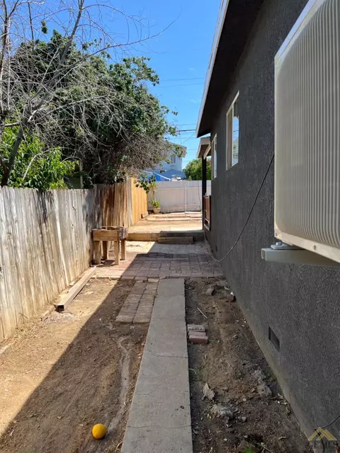 509 D St, Taft, CA 93268 photo 16