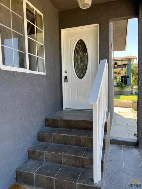 509 D St, Taft, CA 93268 photo 2