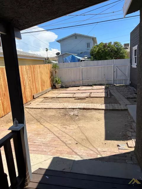509 D St, Taft, CA 93268 photo 12