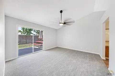 3609 Abbott Dr, Bakersfield, CA 93312 photo 13