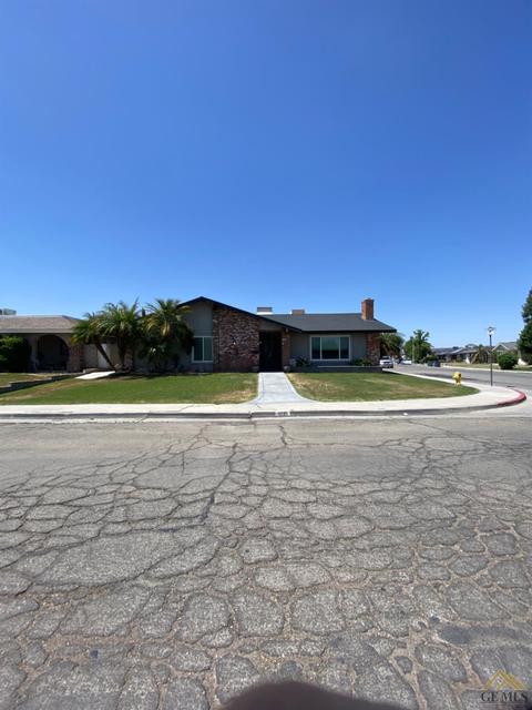 1021 3rd St, Taft, CA 93268 photo 1