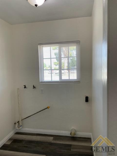 219 E Fairview Rd, Bakersfield, CA 93307 photo 16