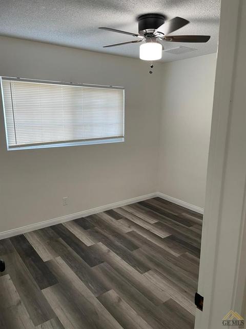 219 E Fairview Rd, Bakersfield, CA 93307 photo 8