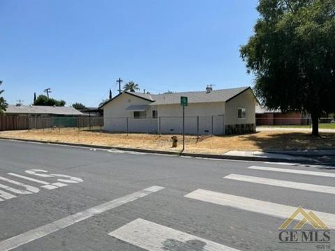 219 E Fairview Rd, Bakersfield, CA 93307 photo 20