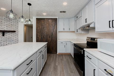 521 Jacobsen Ct, Tehachapi, CA 93561 photo 5