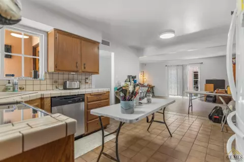 11 Victor St, Taft, CA 93268 photo 10