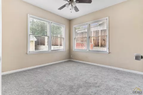 713 A St, Taft, CA 93268 photo 4