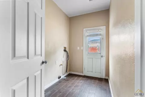 713 A St, Taft, CA 93268 photo 12