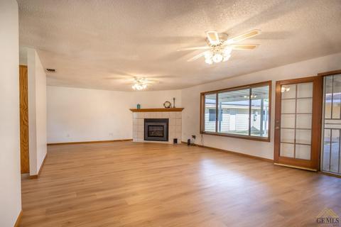 400 Prince Ln, Shafter, CA 93263 photo 28