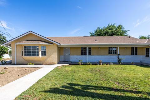 400 Prince Ln, Shafter, CA 93263 photo 3