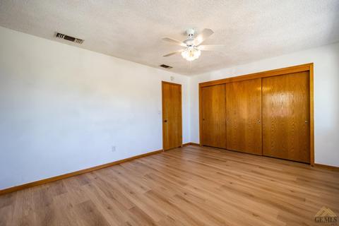 400 Prince Ln, Shafter, CA 93263 photo 10