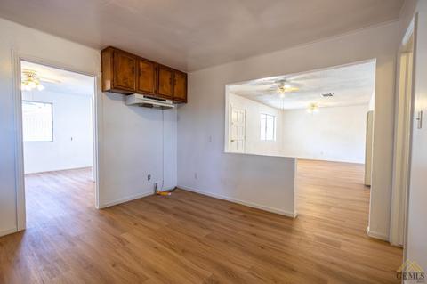 400 Prince Ln, Shafter, CA 93263 photo 41