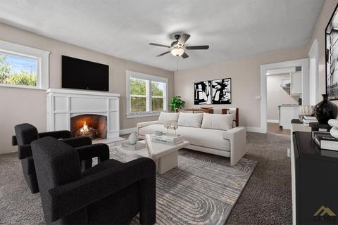 327 E St, Bakersfield, CA 93304 photo 7
