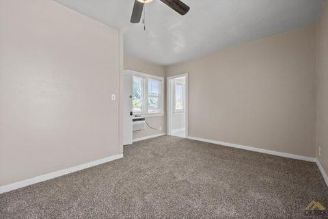 327 E St, Bakersfield, CA 93304 photo 26