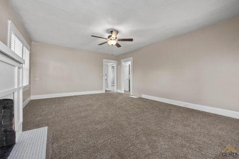 327 E St, Bakersfield, CA 93304 photo 12