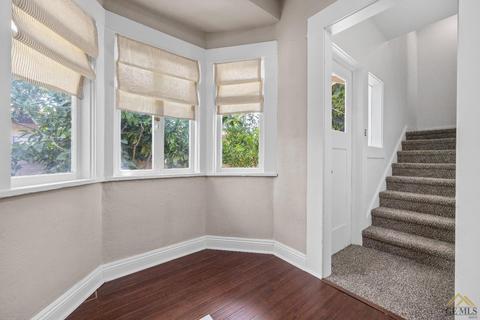 327 E St, Bakersfield, CA 93304 photo 20
