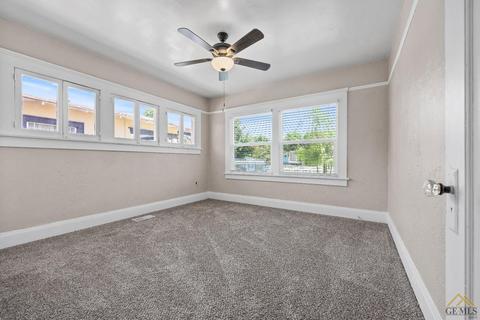 327 E St, Bakersfield, CA 93304 photo 21