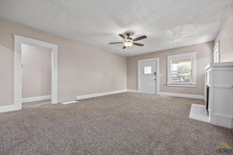 327 E St, Bakersfield, CA 93304 photo 11