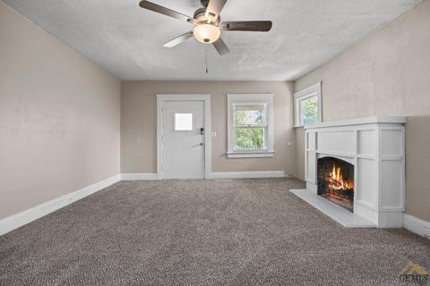 327 E St, Bakersfield, CA 93304 photo 8
