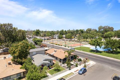 327 E St, Bakersfield, CA 93304 photo 2