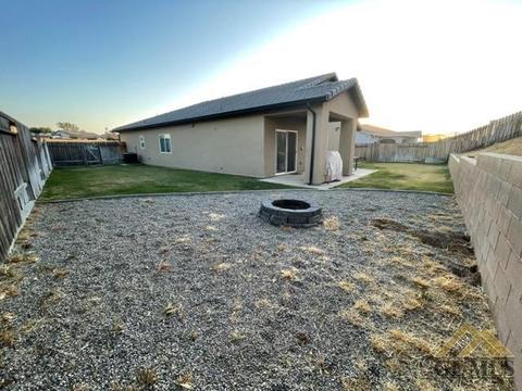 10204 Bluffshadow Dr, Bakersfield, CA 93306 photo 5