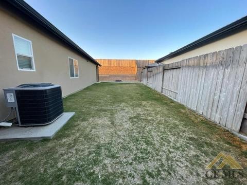 10204 Bluffshadow Dr, Bakersfield, CA 93306 photo 9