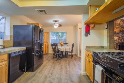 415 Sherwood Pl, Tehachapi, CA 93561 photo 8