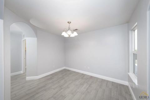 4308 Silver Maple Ct, Bakersfield, CA 93313 photo 8