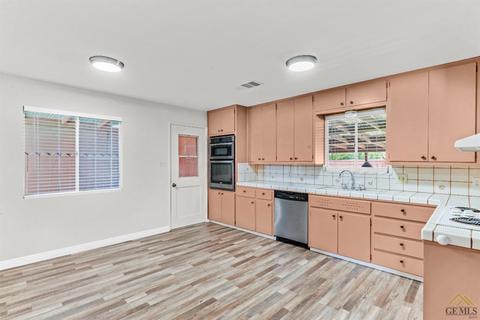 1314 10th Ave, Delano, CA 93215 photo 10