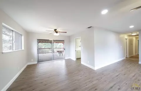 39759 Pine Ridge Rd, Oakhurst, CA 93644 photo 7