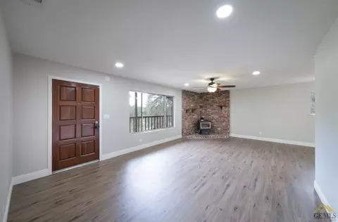 39759 Pine Ridge Rd, Oakhurst, CA 93644 photo 5
