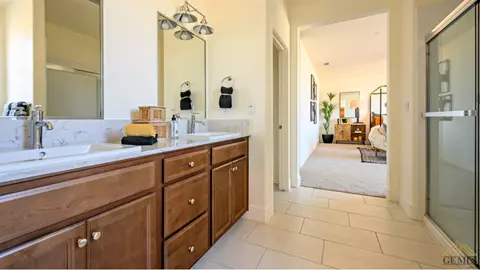 6514 Shaver Dr, Bakersfield, CA 93313 photo 9