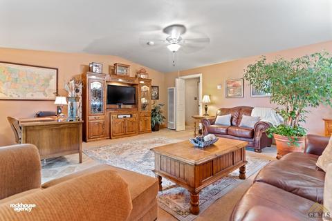 905 Acacia Ct, Tehachapi, CA 93561 photo 9