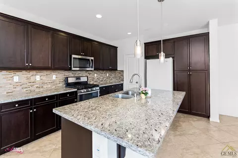 10001 Sentinel Peak Pl, Bakersfield, CA 93311 photo 29