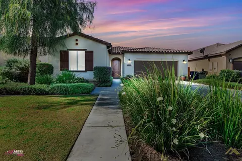 10001 Sentinel Peak Pl, Bakersfield, CA 93311 photo 1