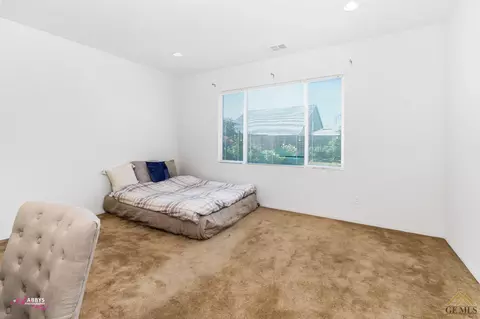 10001 Sentinel Peak Pl, Bakersfield, CA 93311 photo 22