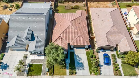 10001 Sentinel Peak Pl, Bakersfield, CA 93311 photo 14