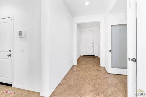 10001 Sentinel Peak Pl, Bakersfield, CA 93311 photo 21