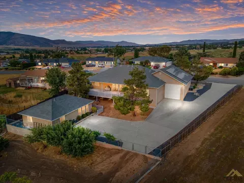 21401 Shirley Dr, Tehachapi, CA 93561 photo 3