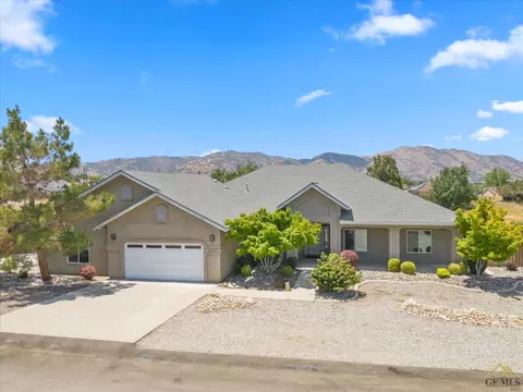 21401 Shirley Dr, Tehachapi, CA 93561 photo 6
